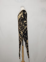 Load image into Gallery viewer, T-Top - Black &amp; Beige Tie Dye
