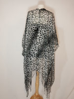 Load image into Gallery viewer, Leopard V-Wrap

