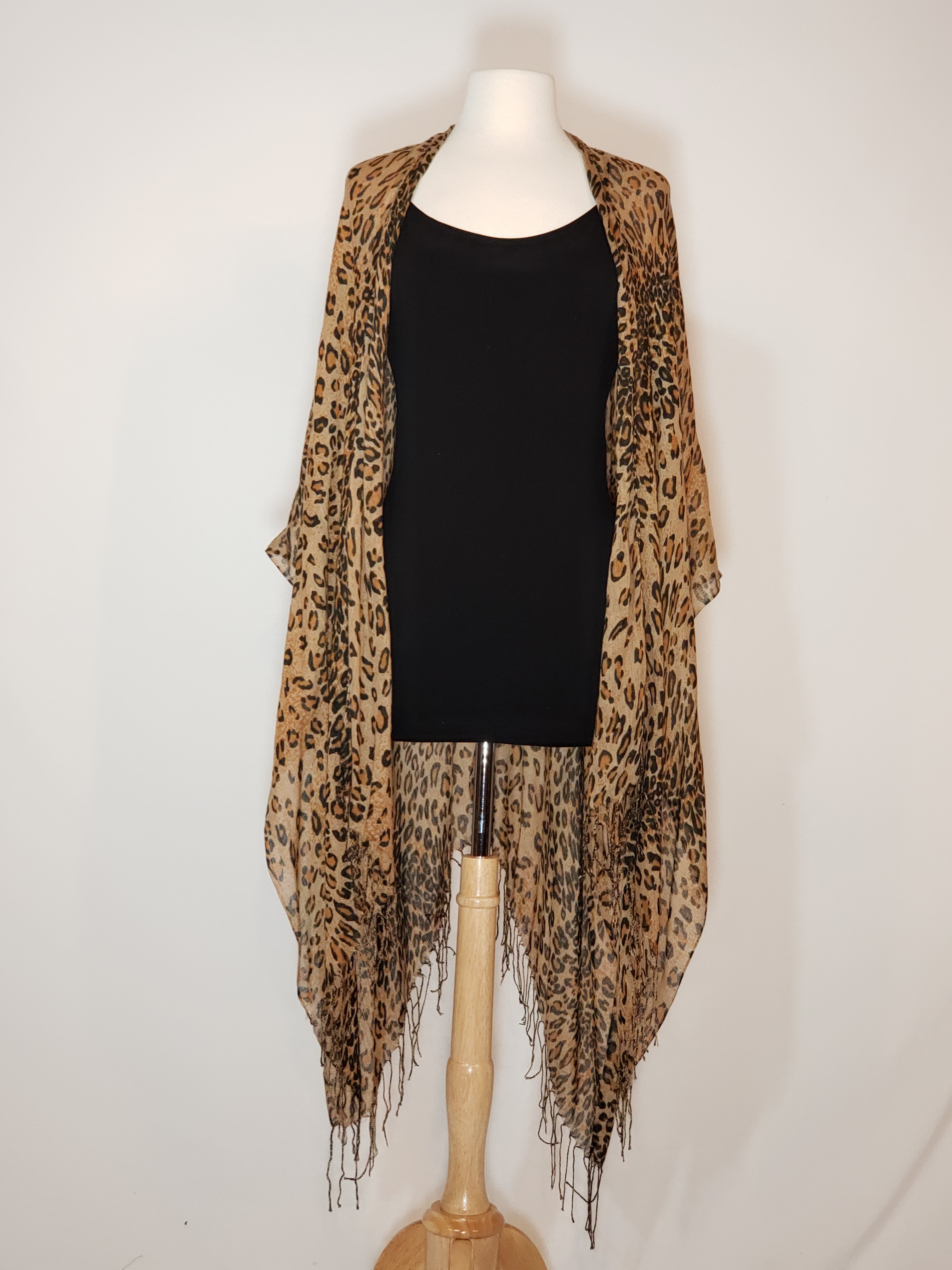 Leopard V-Wrap