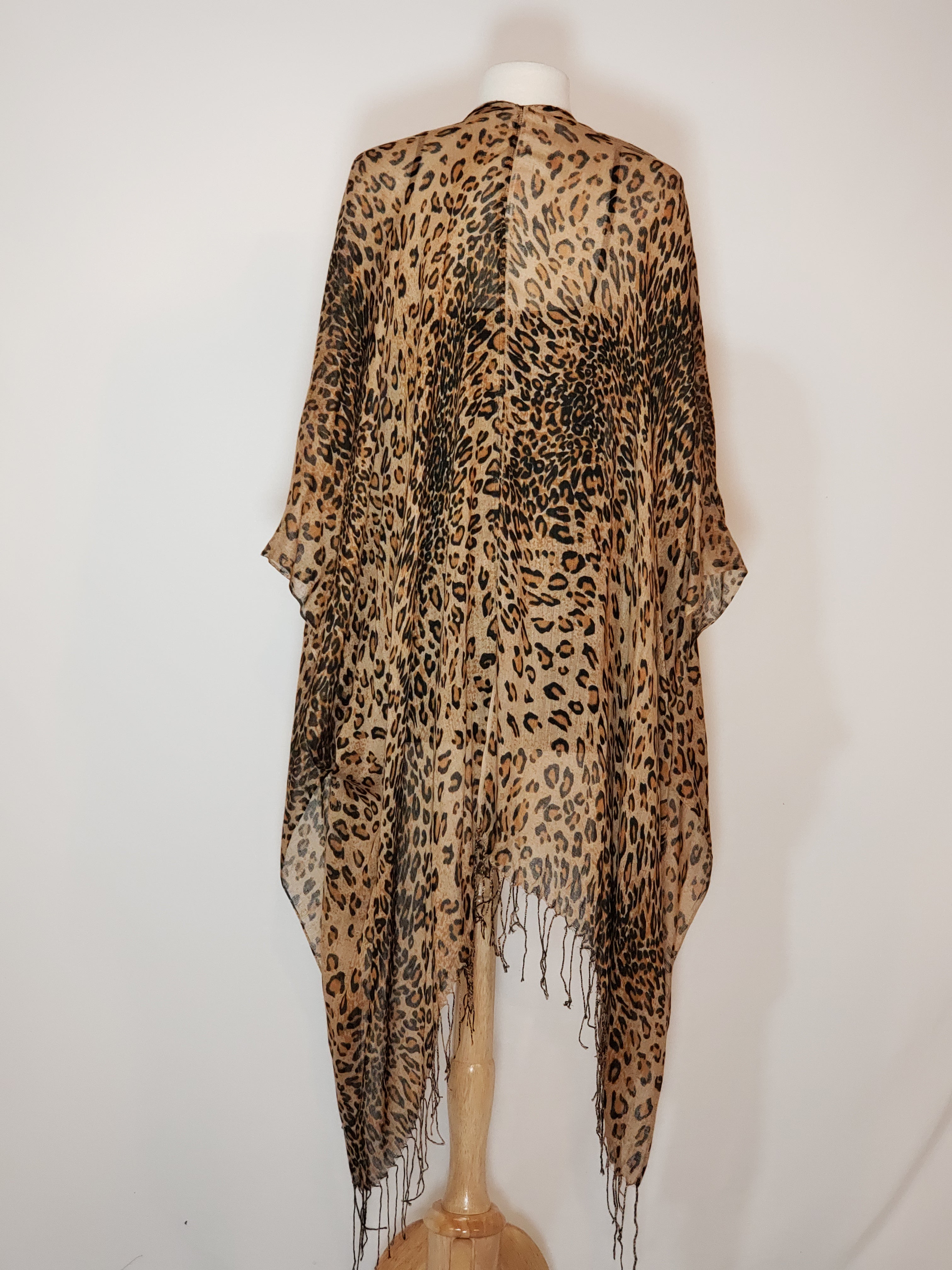 Leopard V-Wrap