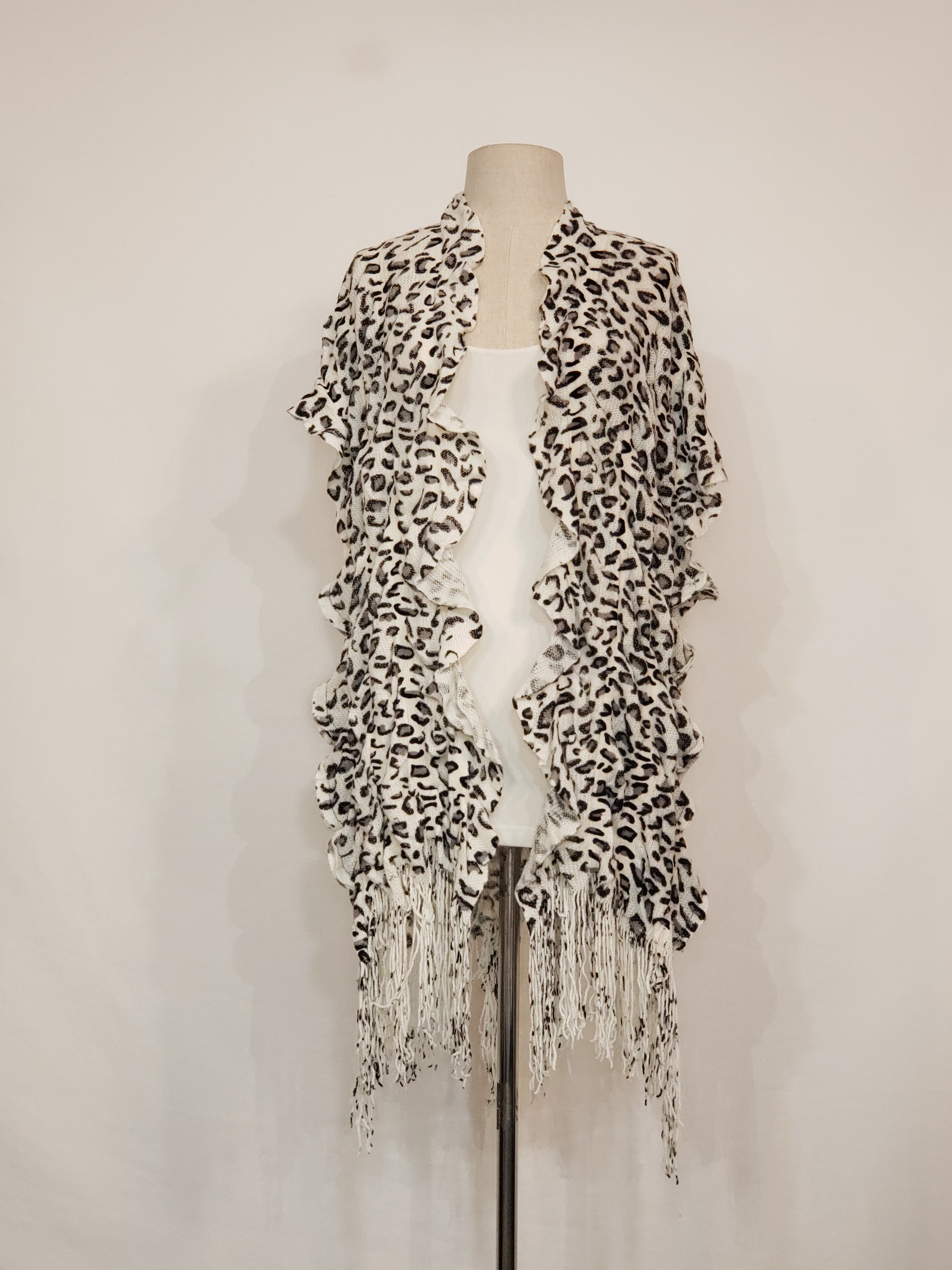 Black & White Leopard Knit V-Wrap