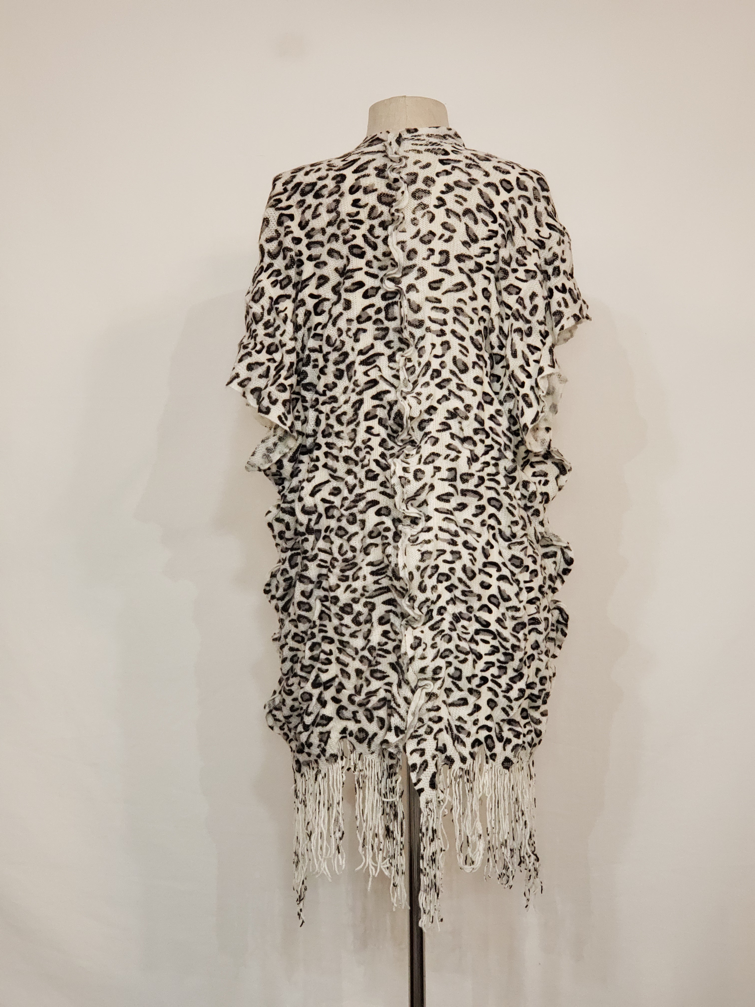 Black & White Leopard Knit V-Wrap
