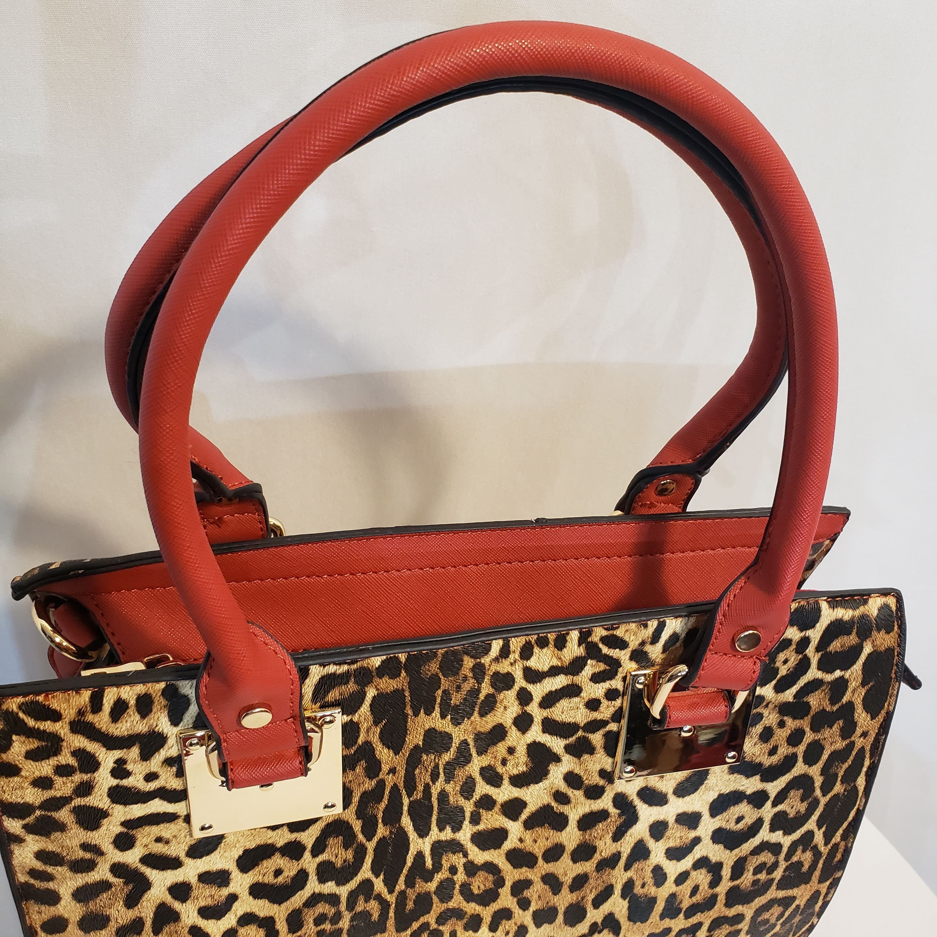 Leopard Boxed Purse (Cranberry)