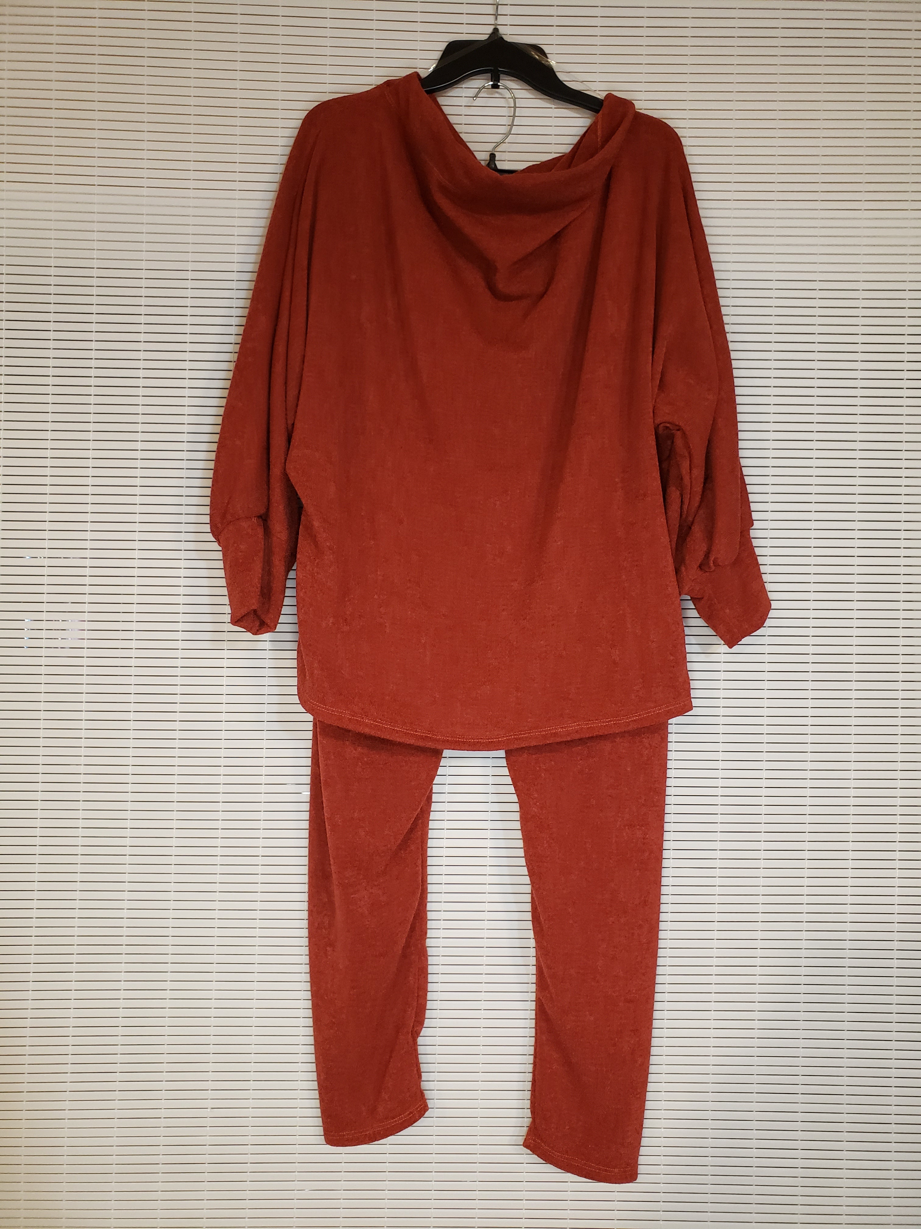 Rust Colored, Smooth Knit 2-Piece Leisure Suit