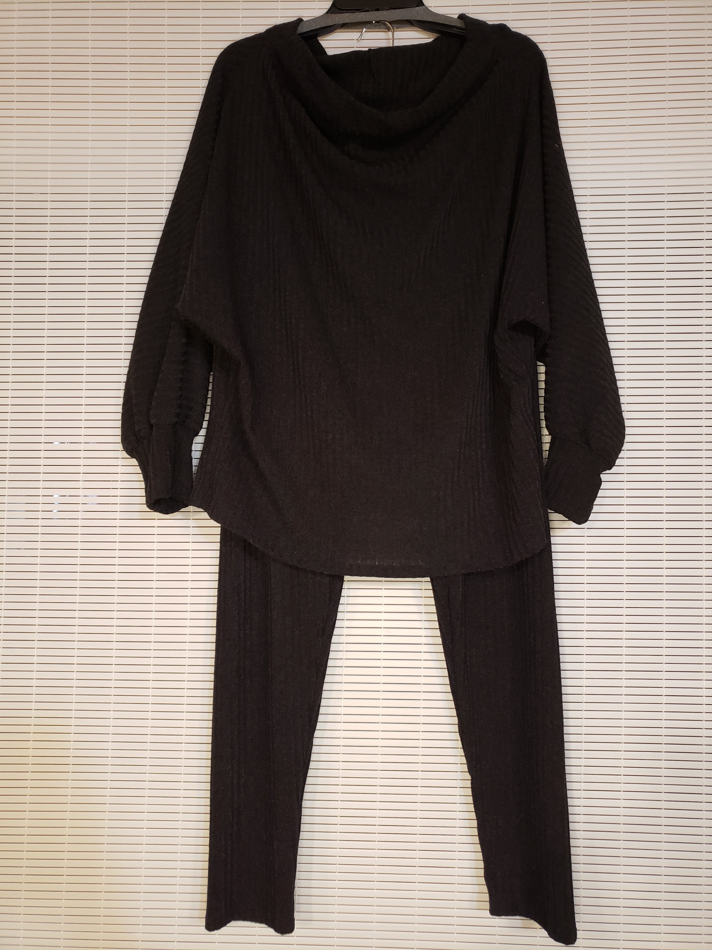 Black Colored, Knit Ribbed 2-Piece Leisure Suit