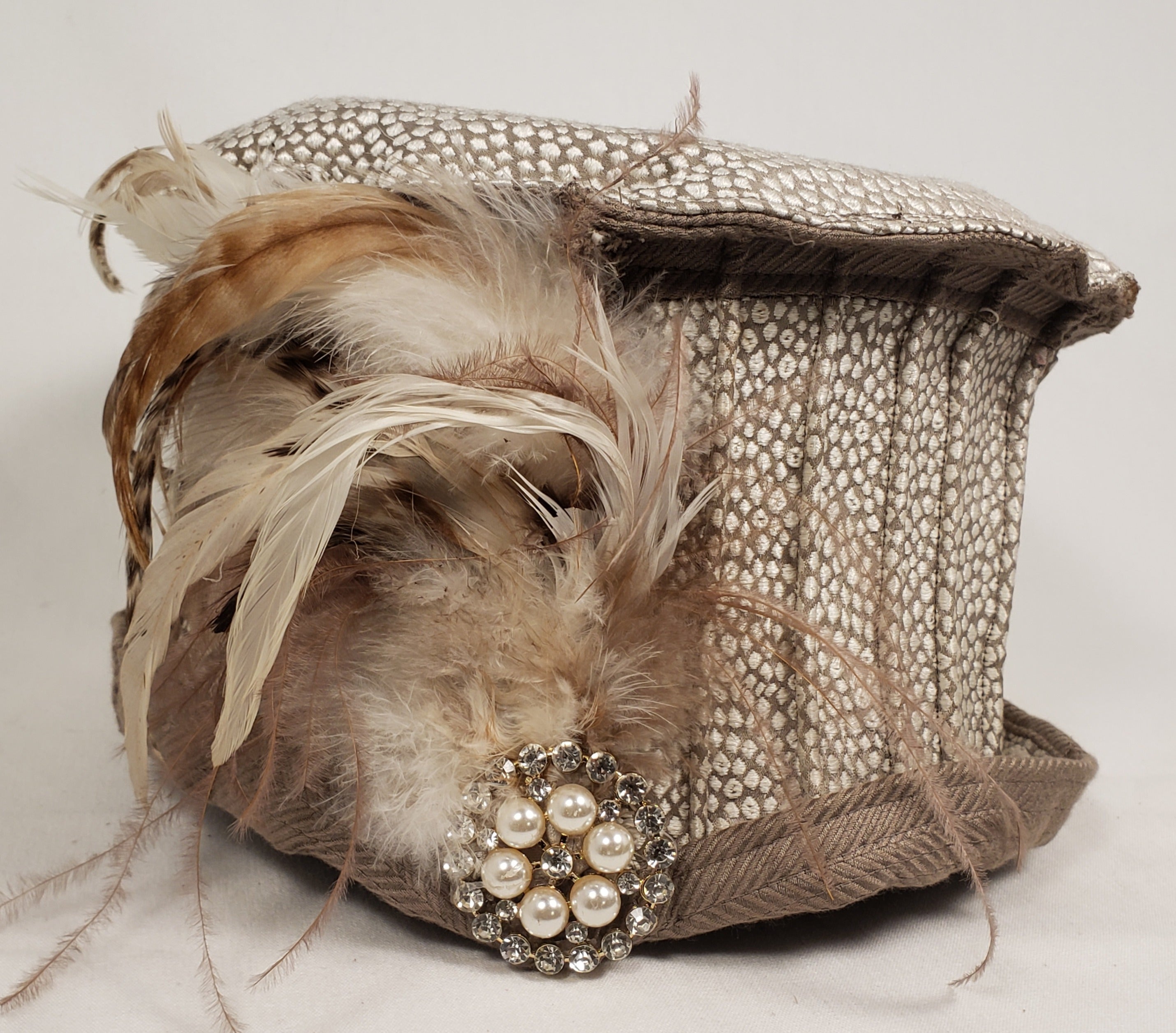 Beige & Cream Short Brim Hat (Front)